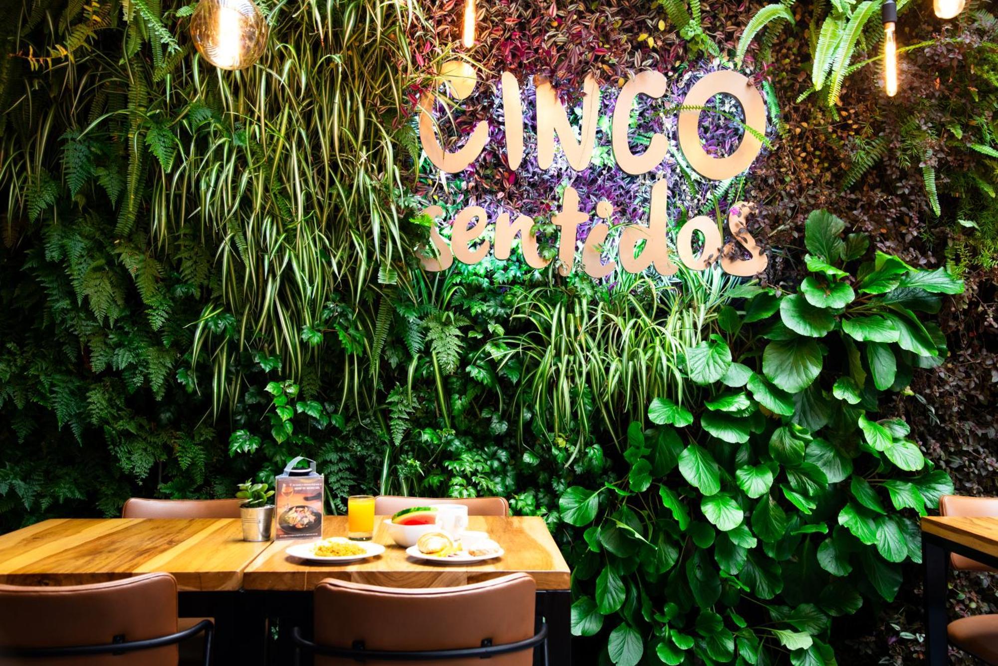 Finlandia 酒店 Quito