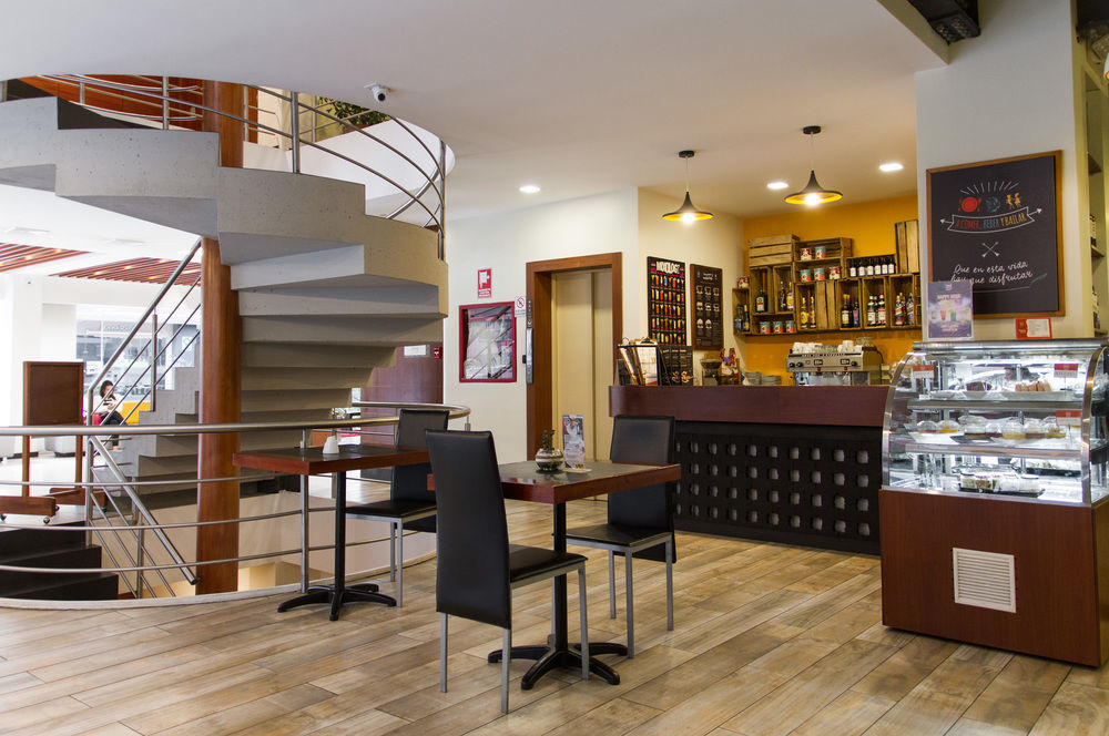 Finlandia 4* Quito
